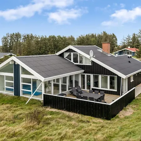 Holiday home Caya - 750m From The Sea By Interhome *